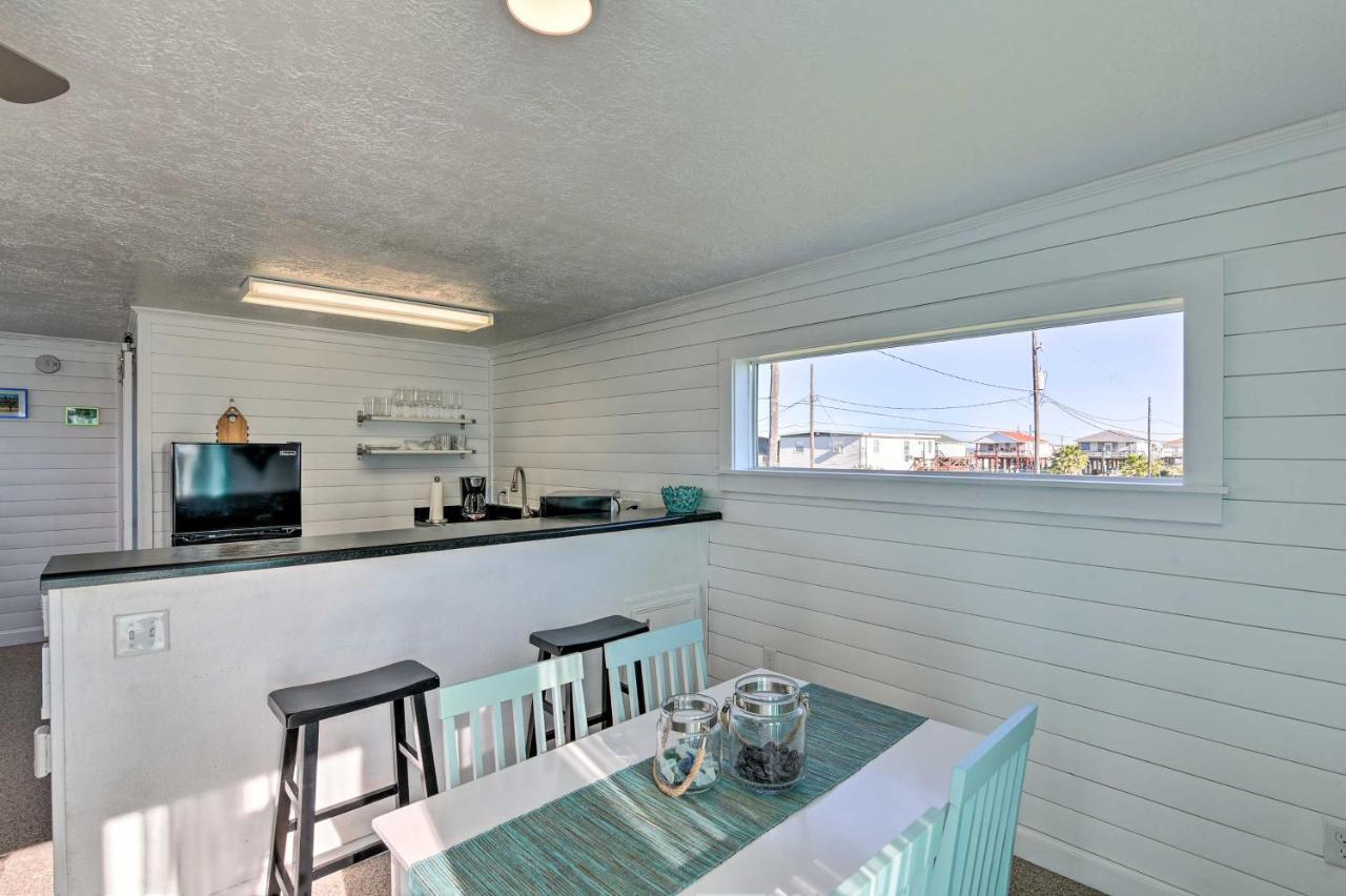 Open-Concept Cottage Less Than 1 Mi To Beach! Сърфсайд Бийч Екстериор снимка